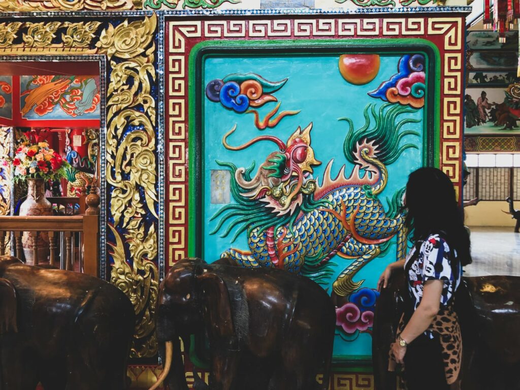 พิพิธภัณฑ์ลูกหลานพันธุ์มังกร หรือ อุทยานมังกรสวรรค์